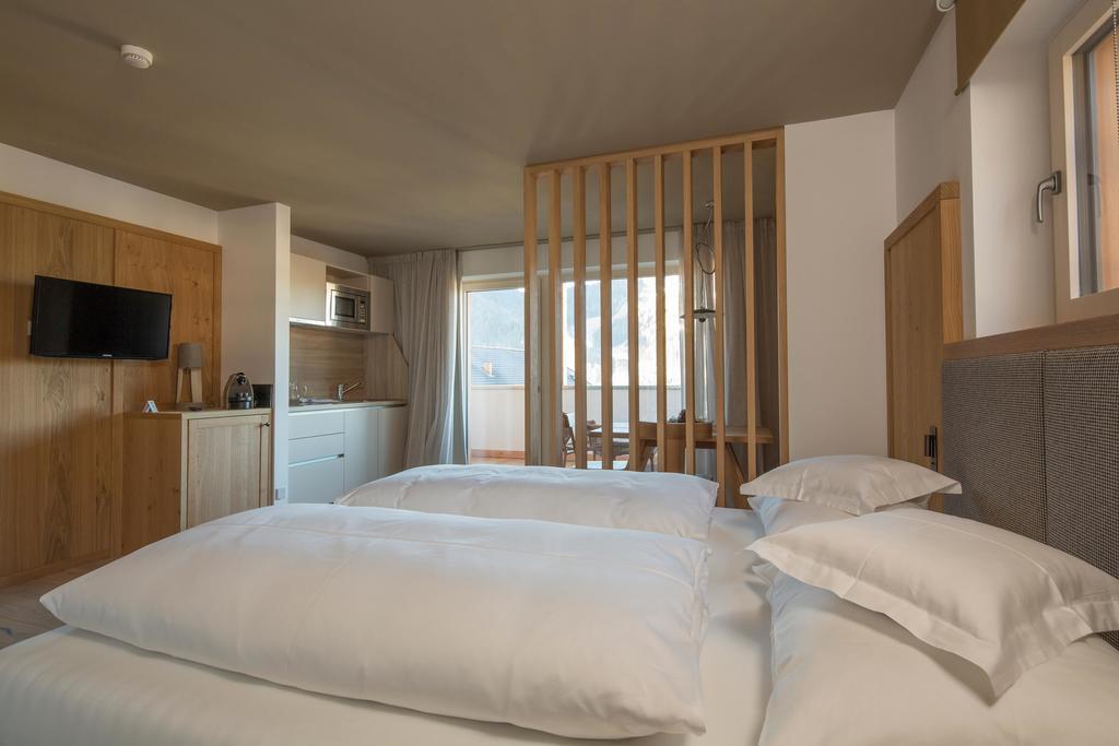 Moelgg Dolomites Residence San Vigilio Di Marebbe Pokoj fotografie